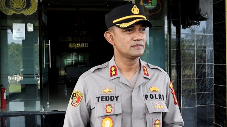 Oknum Polisi Digerebek di Kamar Istri Perwira Ternyata Kasatlantas Polres Way Kanan