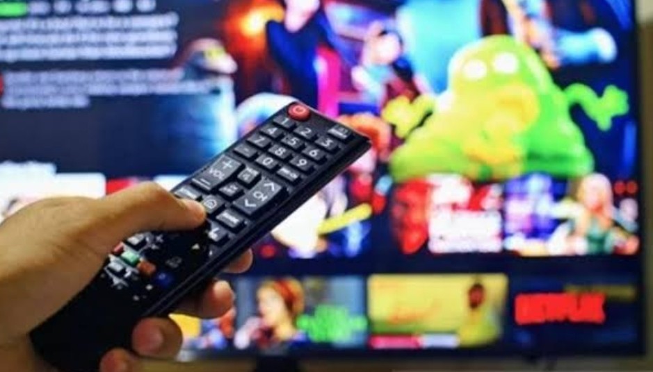 Siaran TV Analog Dihentikan, Kominfo Jamin Tak Ada Kelangkaan Set Top Box seperti Minyak Goreng
