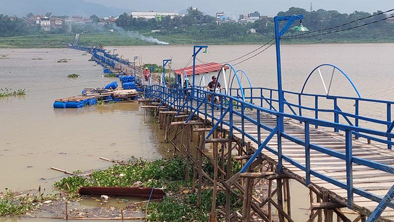 Hore, Jembatan Alfian Kini Bisa Dilalui, Warga Cihampelas dan Batujajar KBB Gembira