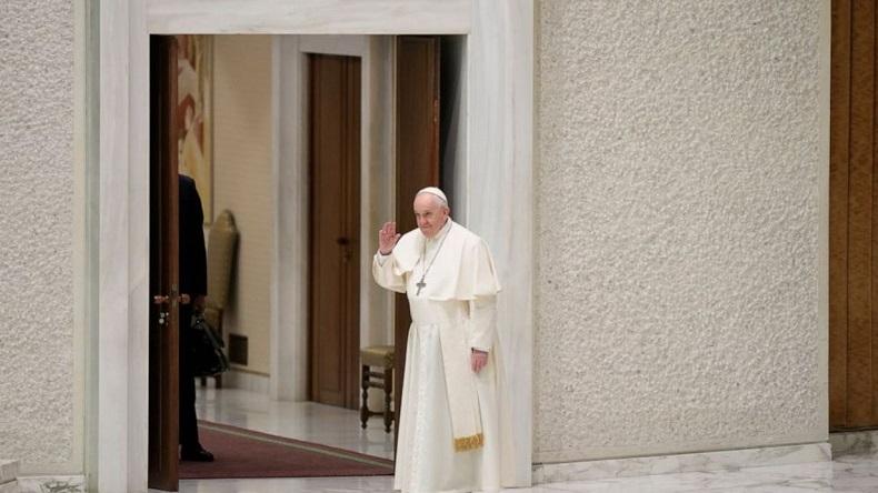 Vatikan Undang Perempuan Rusia Bawa Salib saat Jumat Agung, Ukraina Kesal