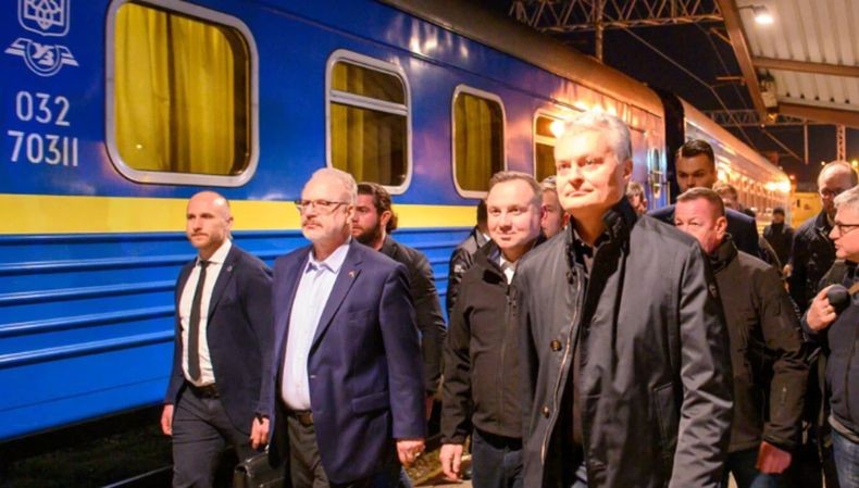 Presiden dari 4 Negara Ini Naik Kereta ke Ukraina untuk Temui Zelensky, Ada Apa?