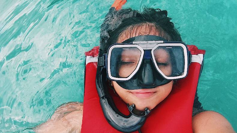 4 Hal Penting Perbedaan Snorkling (Snorkeling) dan Diving