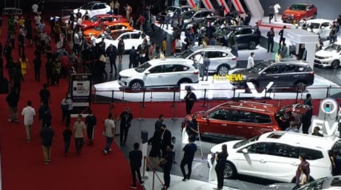 Cara Beli Mobil untuk Gaji UMR, Begini Hitungannya