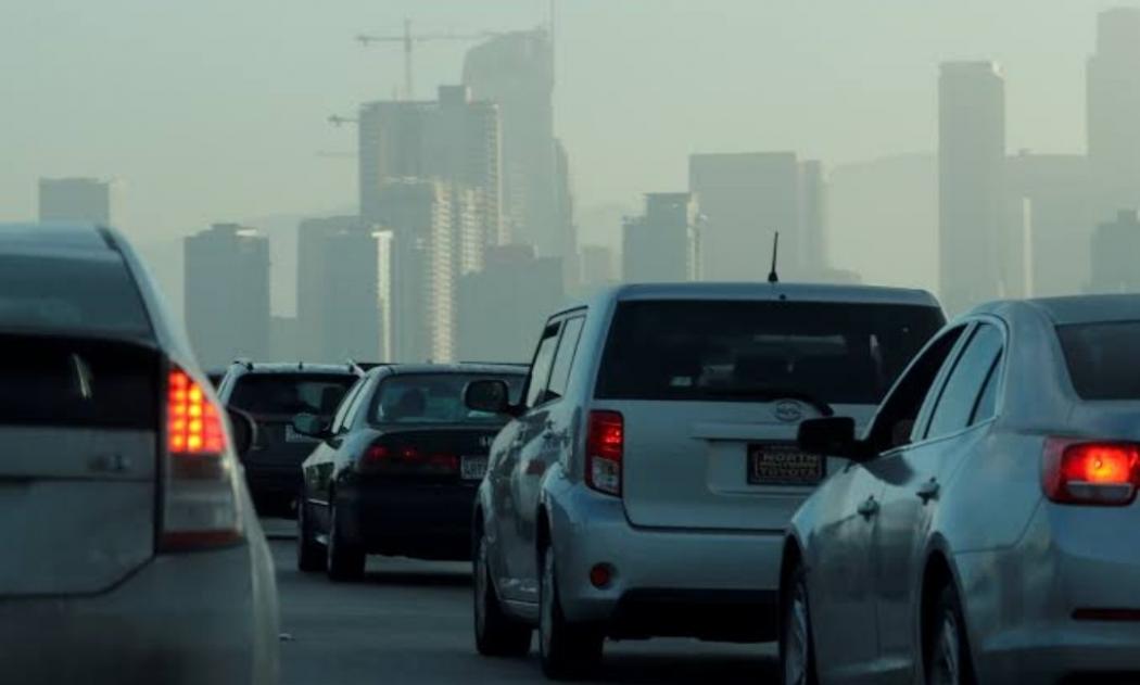 Polusi Kendaraan Tinggi, Intip Cara Pelaku Bisnis Mengurangi Emisi Karbon