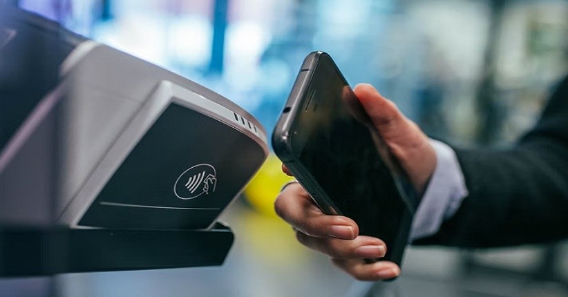 Cara Cek Saldo E-money di HP Tanpa NFC, Mudah Kok!