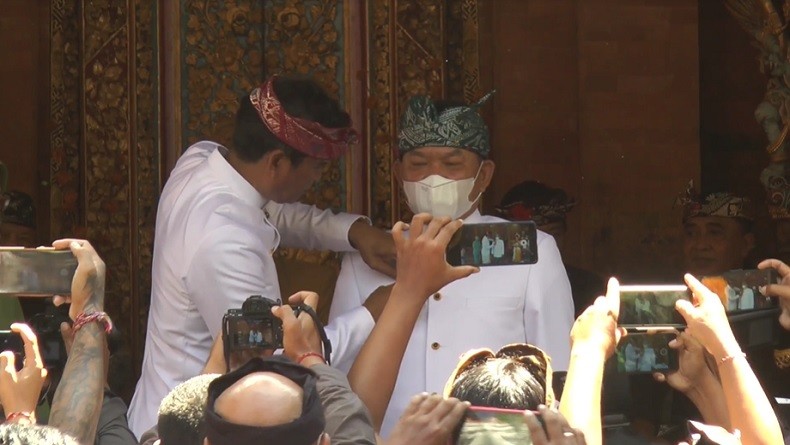 Jenderal Dudung Dapat Gelar Kehormatan Ksatria Padma Negara dari Puri Ageng Blahbatuh