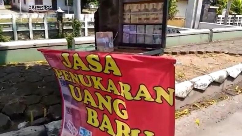 Jasa Penukaran Uang Baru Menjamur di Pemalang Jelang Lebaran 