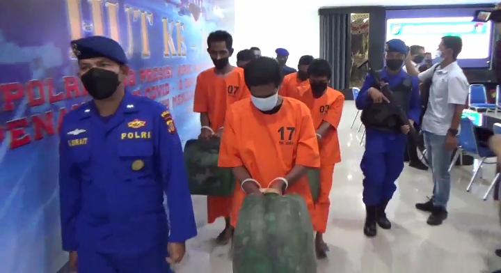 Curi Solar Bersubsidi, 4 ABK Kapal Suplai Pertamina dan 1 Penadah Ditangkap Polisi