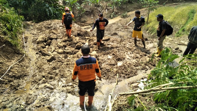 Operasi Pencarian Hari Kedua terhadap Erpan Korban Longsor Rongga KBB Nihil