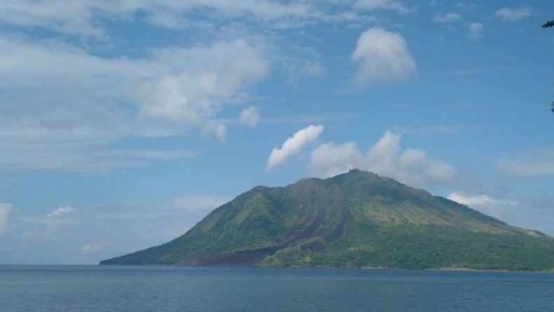 Wisatawan Jangan Nekat! Jauhi Area Gunung Ruang Sitaro