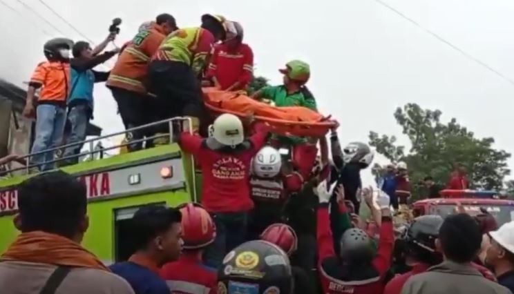 Kronologi Kebakaran Tewaskan 7 Orang Sekeluarga di Samarinda, Api Muncul usai Ruko Ditabrak Mobil