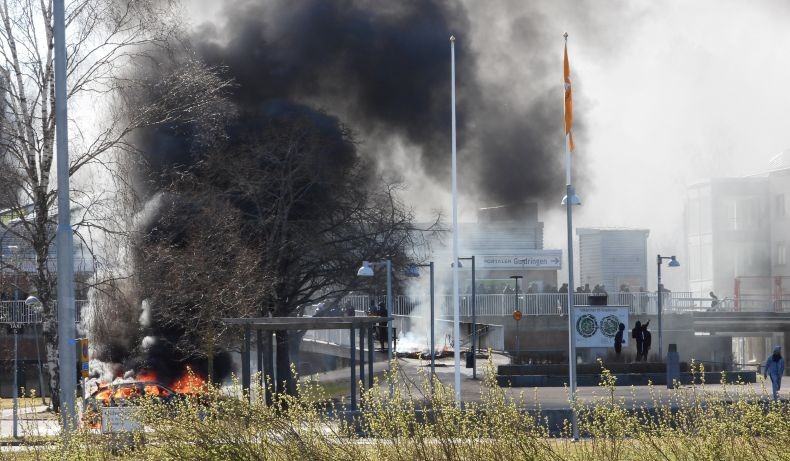 Swedia Masih Panas gegara Aksi Pembakaran Alquran Berlanjut, 3 Demonstran Ditembak