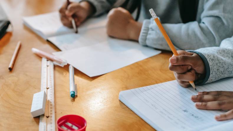 Doa Ilmu yang Bermanfaat, Penting Diamalkan Setiap Muslim yang Sedang Belajar