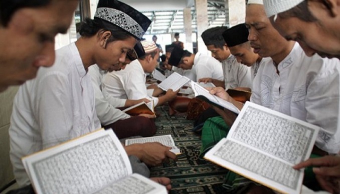 Nusantara Mengaji Gelar Peringatan Nuzulul Quran di Titik Nol IKN dengan 24 Tumpeng