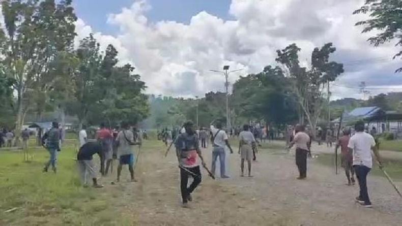Bentrok 2 Suku Pecah di Mamberamo Raya, Massa Saling Serang dengan Busur Panah