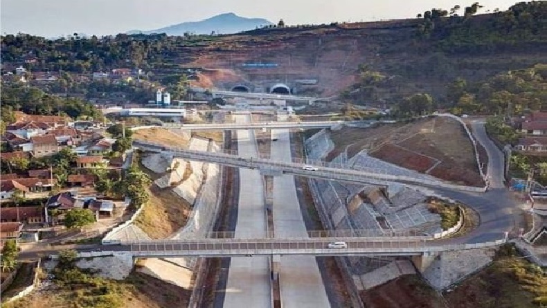 Hore, Tol Cisumdawu Bisa Dipakai Mudik, Ridwan Kamil: Tidak Usah lewat Cadas Pangeran