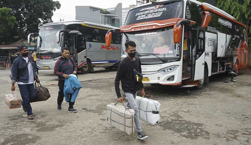 Jelang Lebaran, 8.000 Pemudik Keluar dari Banda Aceh