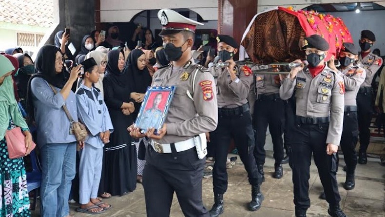 Polisi Baik Peraih Penghargaan Pin Emas Kapolri Meninggal, Polres Way Kanan Berduka