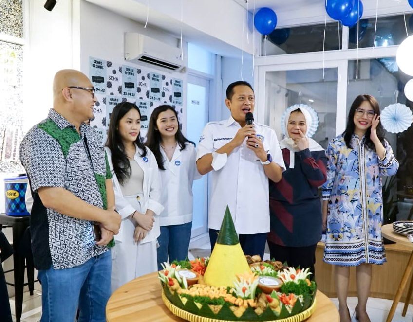 Resmikan Cafe SCHA Brasserie, Bamsoet Dorong Kaum Muda Perkuat UMKM