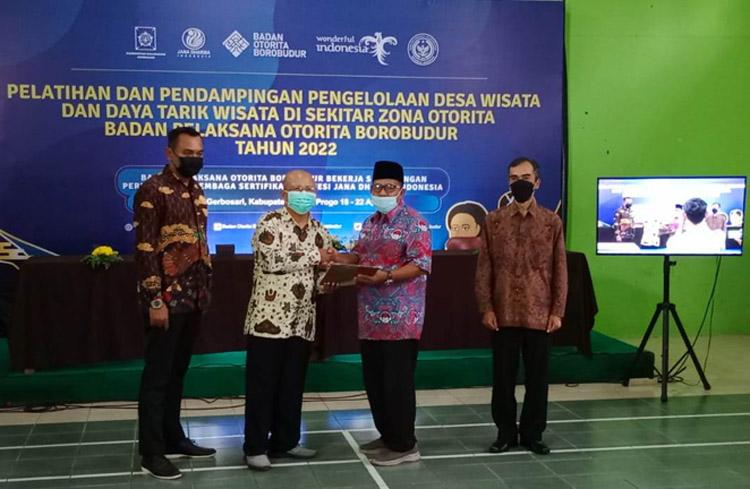 Agrowisata Bunga Krisan Siap Dukung Pengembangan Wisata Borobudur Highland