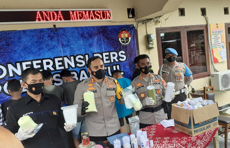 Sisihkan Uang Jajan, Pelajar di Bantul Patungan Beli Obat Petasan secara COD  