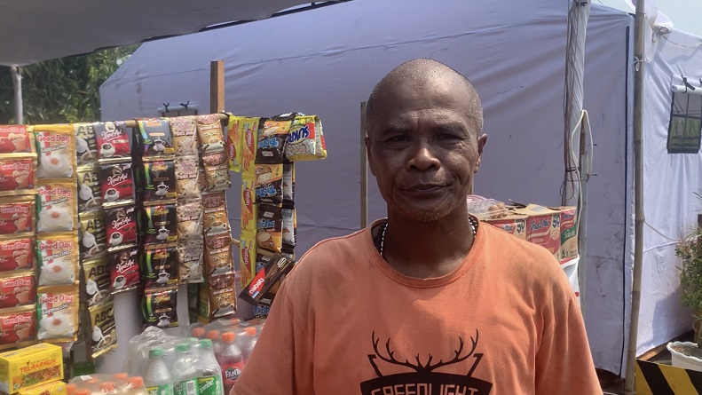 Ketiban Rezeki, PKL Bekasi Ini Difasilitasi Polisi Jualan di Pos Pelayanan Mudik