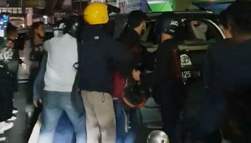 Viral Warga Rusak Mobil Bergoyang di Kota Malang, Ini Kronologinya 