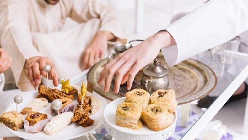 Momen Lebaran, Jangan Konsumsi Makanan Berlebihan