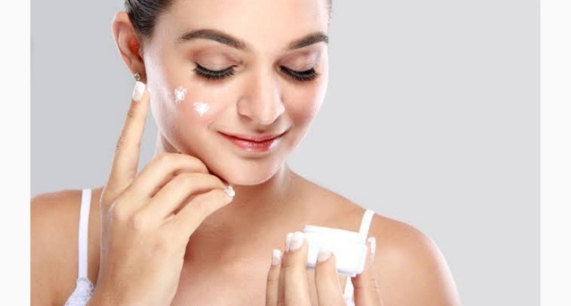Jangan Sampai Salah, Ini Urutan Pakai Skincare yang Benar di Pagi Hari 