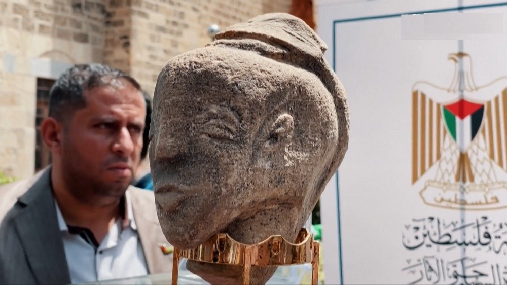 Petani Palestina Temukan Patung Kuno Langka Berusia 4.500 Tahun di Gaza