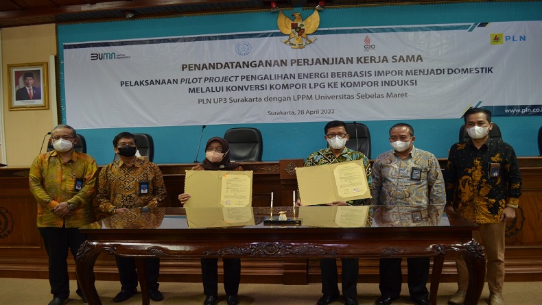 Pilot Project Konversi Elpiji ke Kompor Induksi di Solo, PLN Gandeng UNS