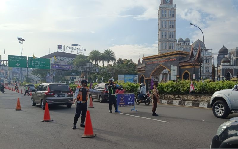 Gadog Puncak Bogor Macet, Tol Jagorawi Arah Ciawi Kembali Diberlakukan Contraflow