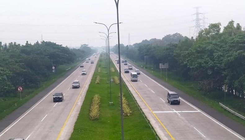 Tol Cipali Arah Jakarta Ramai Lancar, 4.800 Kendaraan Melintas Tiap Jam