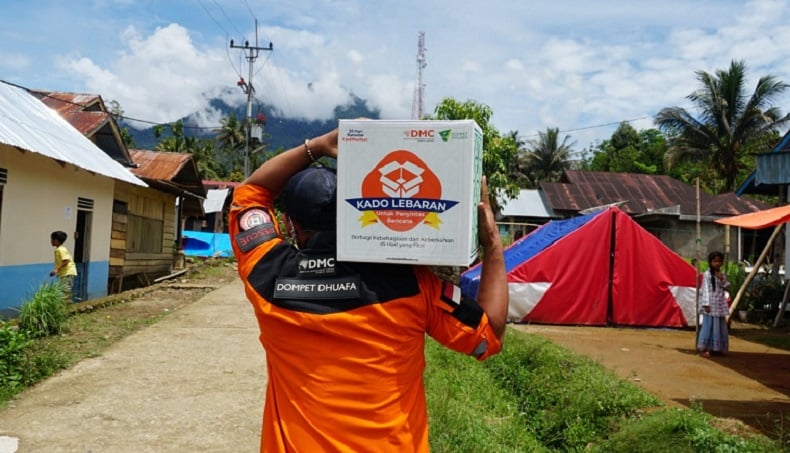 Paket Kado Lebaran Hadirkan Keceriaan Penyintas Gempa Bumi Pasaman