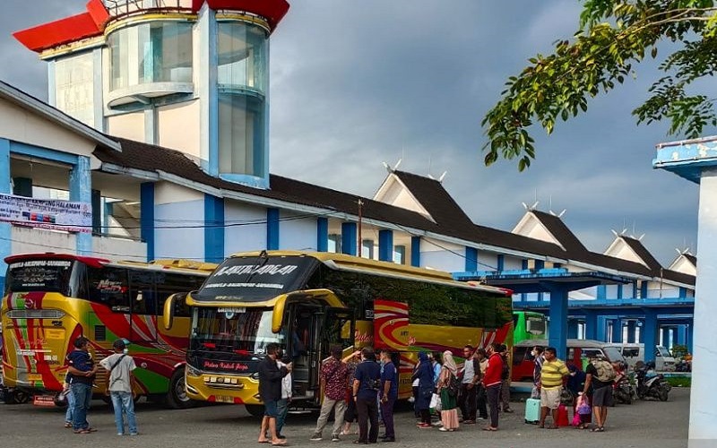 Seribu Pemudik Lebih Pulang Kampung lewat Terminal KM-6 Kalsel