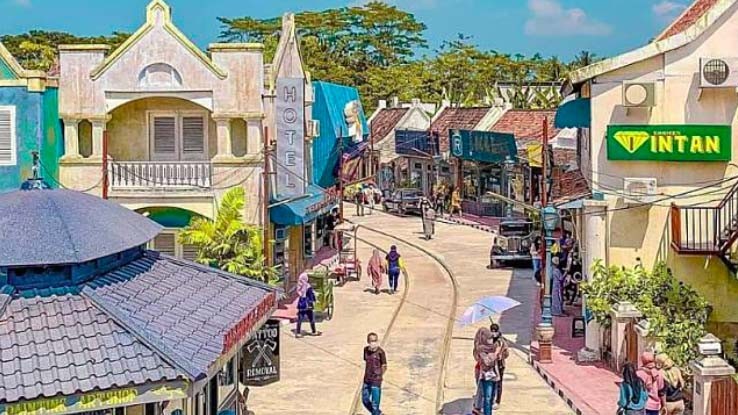 5 Artis yang Memiliki Tempat Wisata, Ada Waterpark hingga Istana Megah   