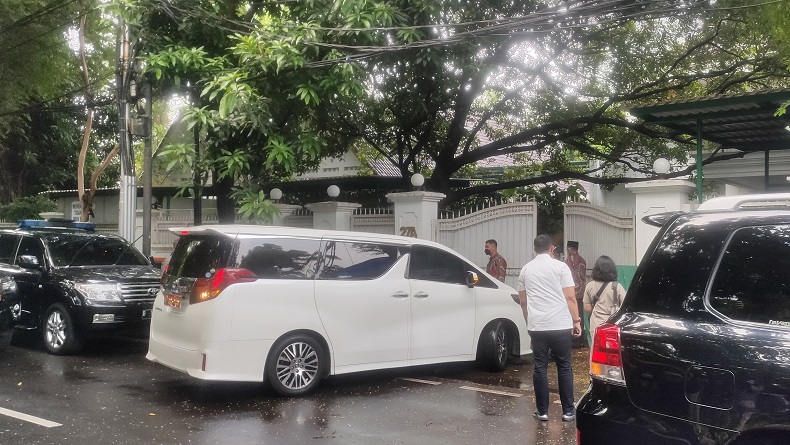 Setelah Kunjungi Jokowi, Prabowo Sambangi Kediaman Megawati di Teuku Umar