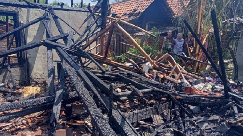 Pulang Berlebaran, Warga Blora Teriak Minta Tolong Lihat Rumahnya Terbakar
