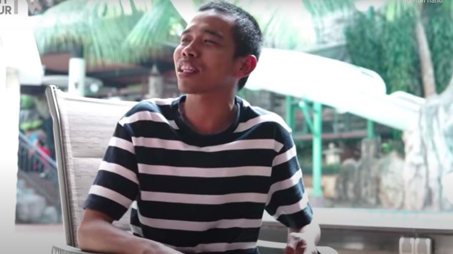 Perjalanan Dede Sunandar, Pernah Jadi Cleaning Service Bersihkan Kotoran Kucing