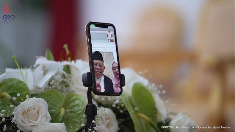 Video Call dengan Ma'ruf Amin, Jokowi Ditanya Apa Sudah Bertemu Cucu