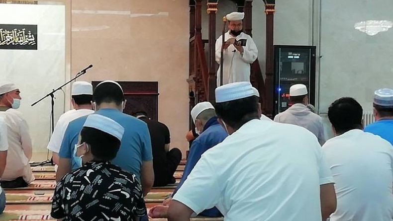 Khutbah Jumat tentang Siapa Diri Kita