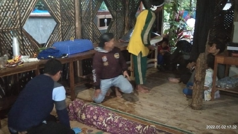 Tebing Jalan Walagar Cianjur Longsor, Balita Tewas Tertimbun