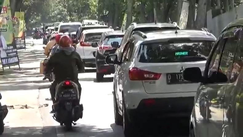 Dishub KBB Gelar Ramp Check Bus Pariwisata di Lembang demi Keselamatan Wisatawan 