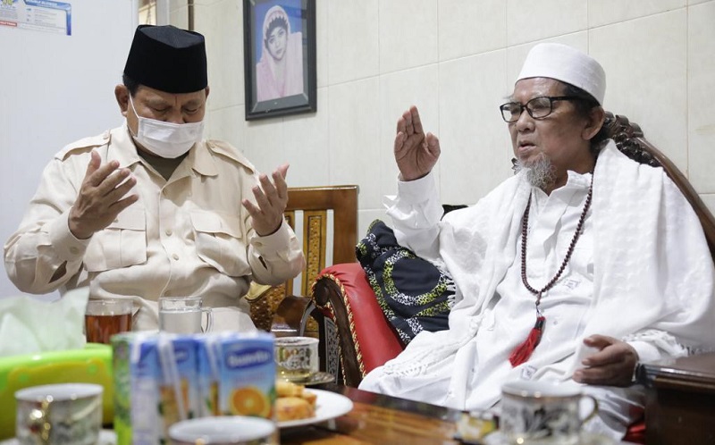 Prabowo Didoakan Jadi Presiden 2024 saat Kunjungi Ulama di Jawa Timur