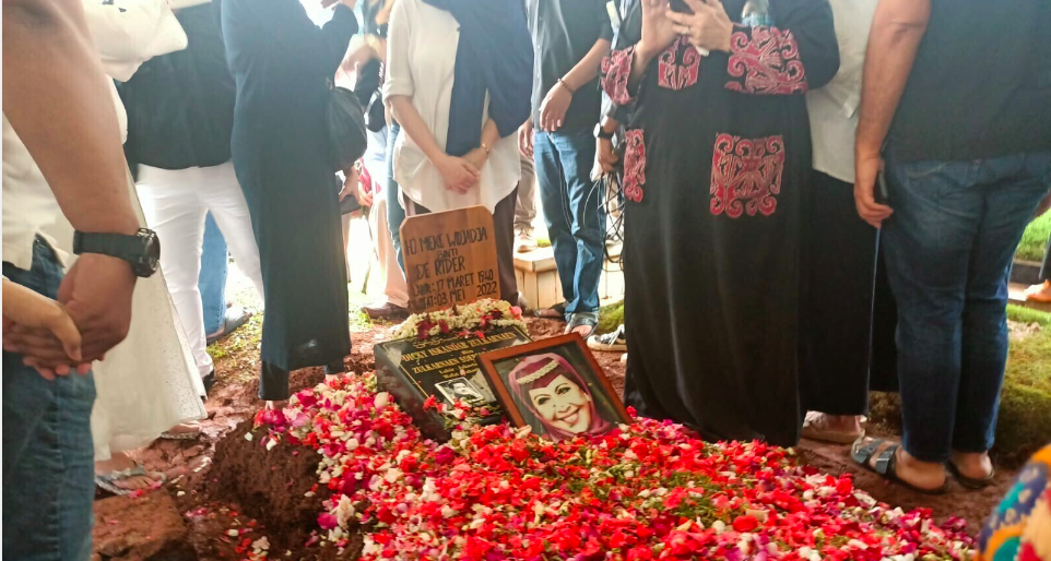 Ibunda Meninggal di Hari Raya Idulfitri, Nia Zulkarnaen: Separuh Nyawa seperti Hilang