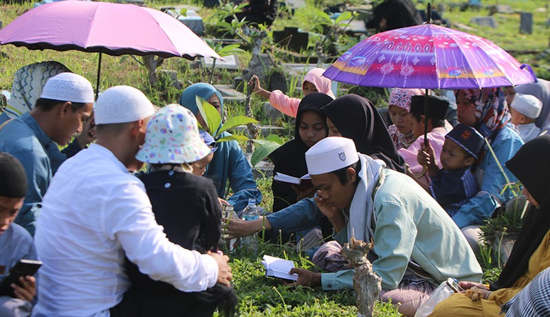 Hukum Ziarah Kubur saat Lebaran Idul Fitri