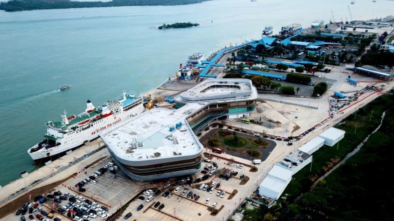 Hati-hati, Banyak Calo dan Oknum Jual Tiket Tidak Resmi di Pelabuhan Panjang Lampung