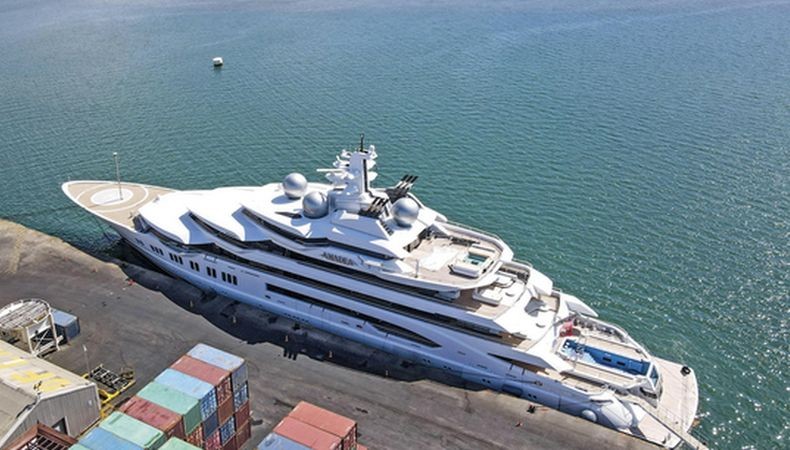 Fiji Sita Kapal Pesiar Miliarder Muslim Rusia Suleiman Kerimov atas Permintaan AS