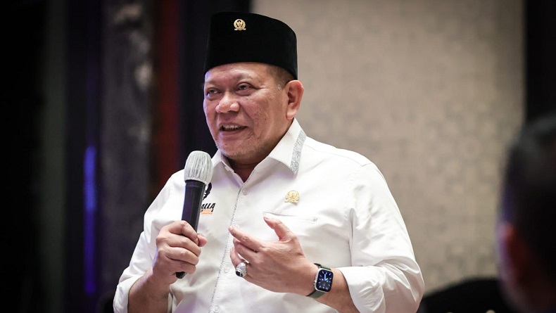 Penuhi Syarat, LaNyalla Mattalitti Serahkan Dokumen Pencalonan Ketua PB Muay Thai Indonesia