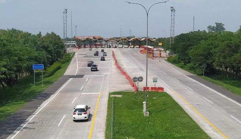 One Way di Tol Cipali, Tercatat 93.624 Kendaraan Melintasi GT Palimanan Cirebon